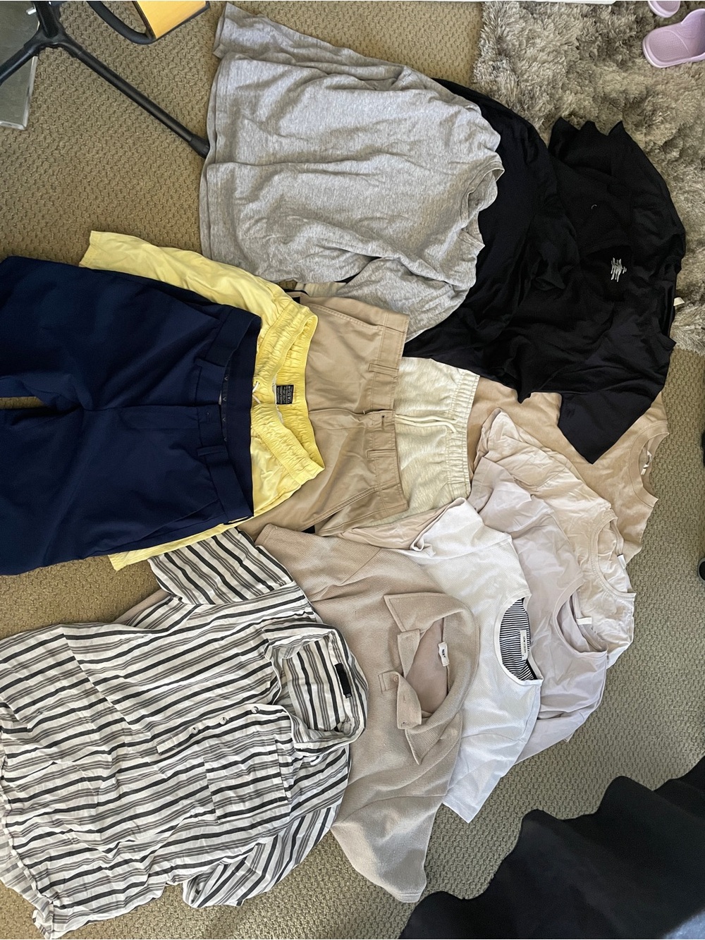 Bundle of men’s clothing, mostly size M